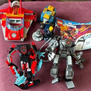 LEGO Spider-Man Mech and Vehicle Set - Red, Black, Gray, Blue